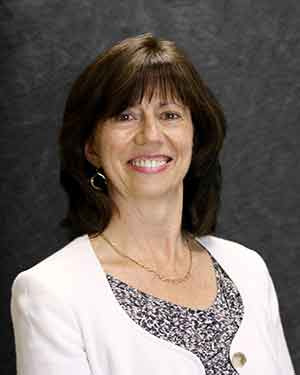 Portrait of VUSN senior associate dean Patricia Sengstack