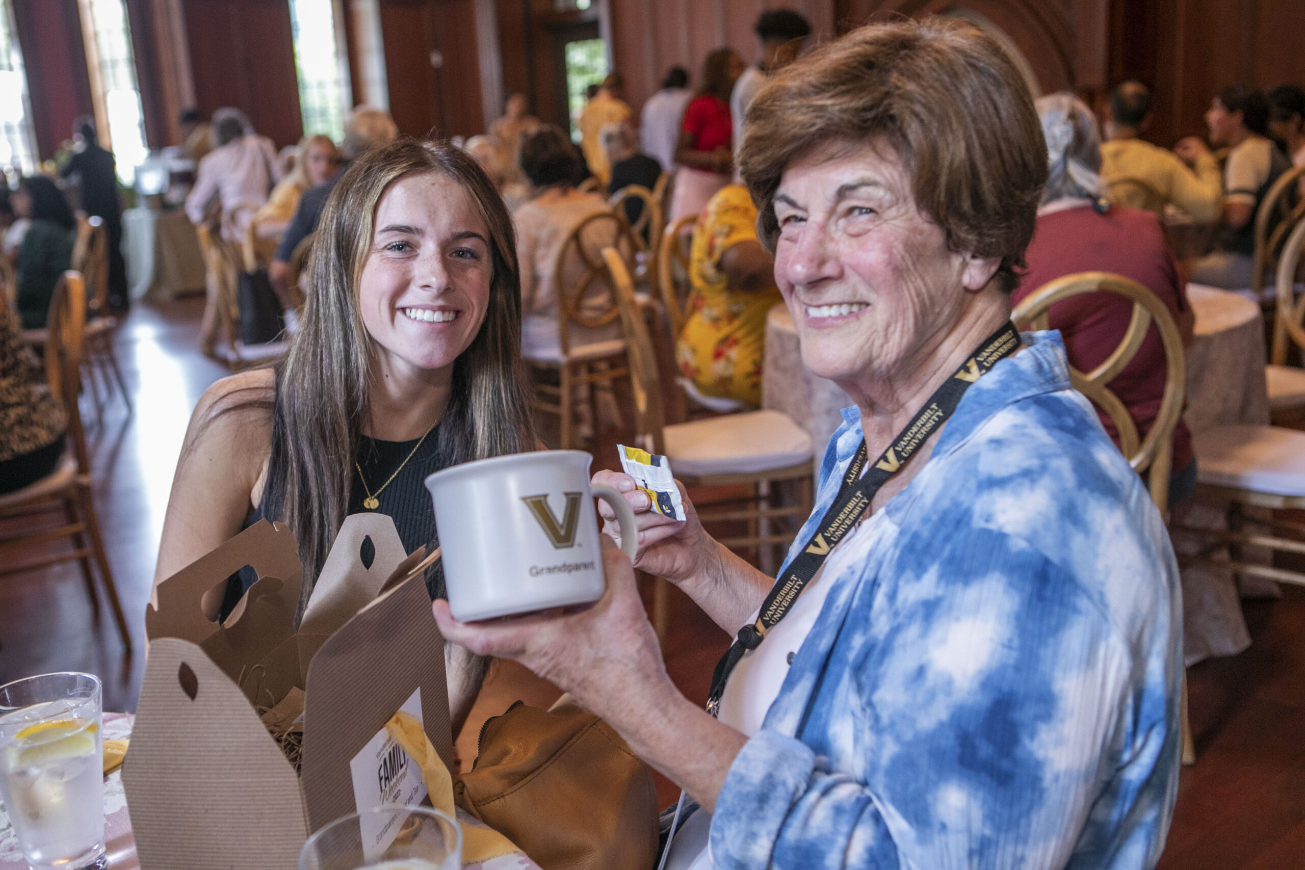 Grandparent Social & Tea Family Weekend E. Bronson Ingram Great Room Vanderbilt University Nashville, TN    Photo: Anne Rayner