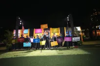 Faculty heads of house welcome incoming students at Founders Walk on Alumni lawn. August, 2023. (Nick Hessler/Vanderbilt)