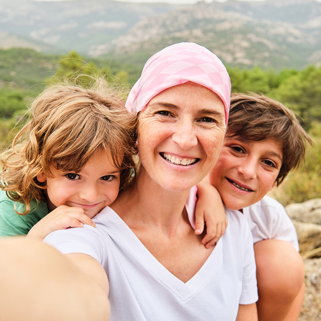 Woman with cancer with family