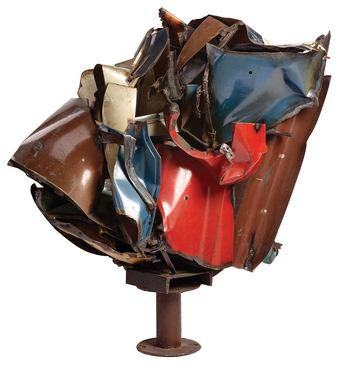 “Maz” by John Chamberlain, a 1960 sculpture of welded and painted steel, was loaned to the Guggenheim Museum in 2012 for a Chamberlain retrospective exhibit.