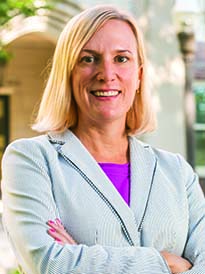 Headshot of Kate Clouse outdoors