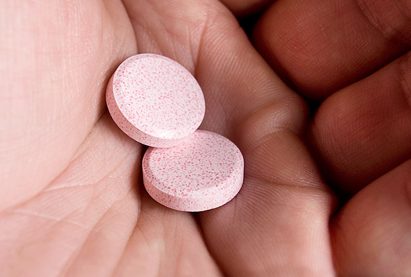 avoid getting sick while traveling