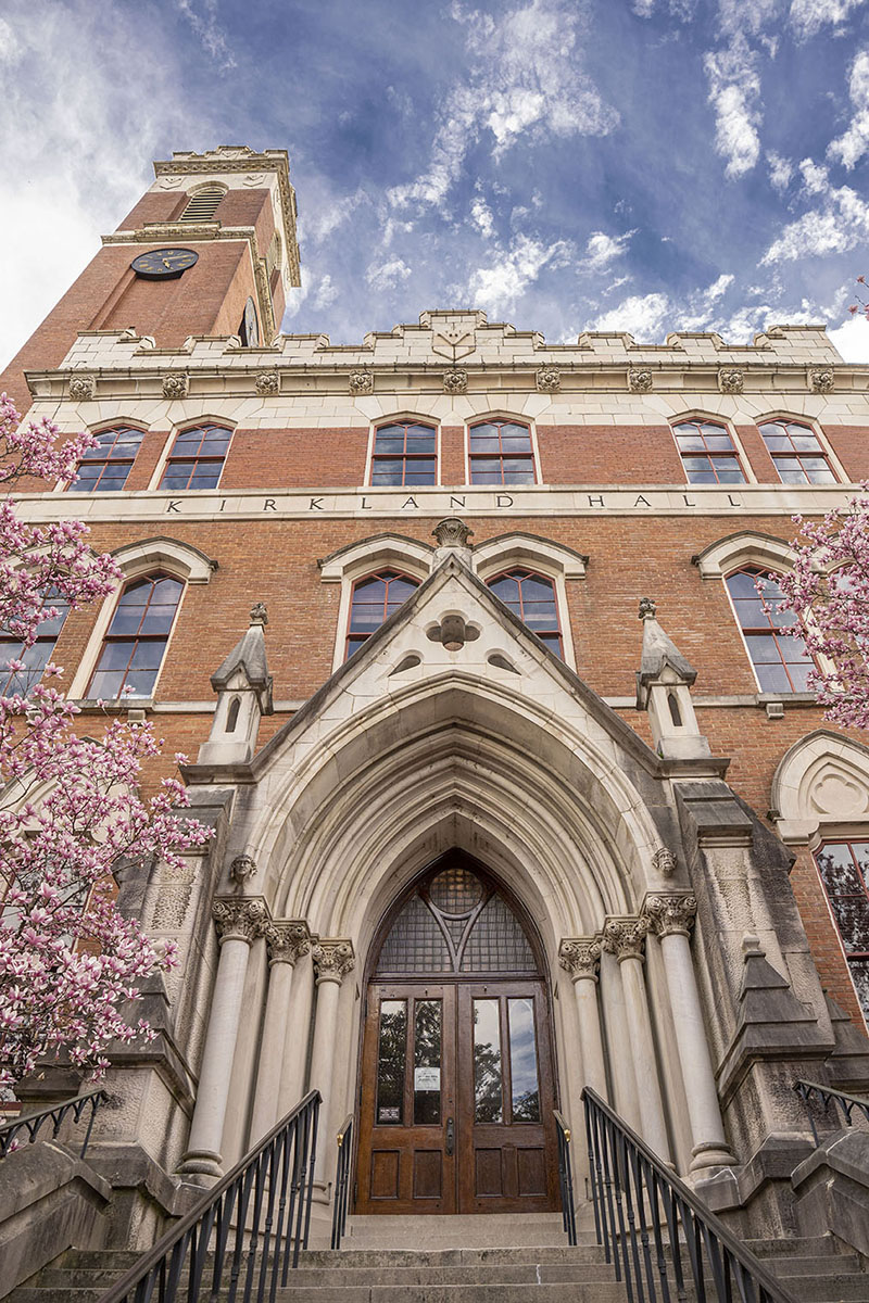 Spring blooms around Kirkland Hall.