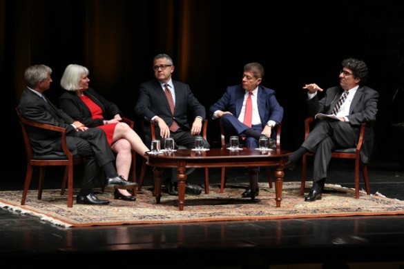 Supreme_Court_panel_fi