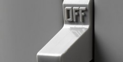 Switch_off_power_down (iStockphoto)