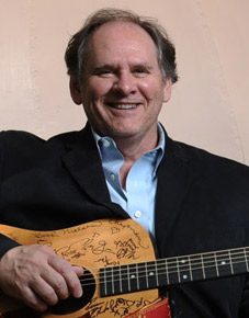 rocky-at-dyer-with-guitar-cropped