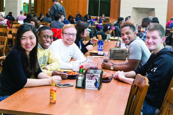 Commons_Dining_students