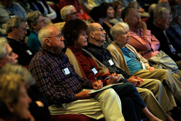 Students in Vanderbilt's Osher Lifelong Learning classes often enjoy similar interests and develop lasting friendships. (Steve Green/Vanderbilt University)