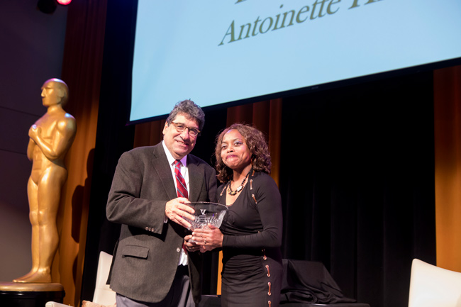 Chancellor Nicholas S. Zeppos and Commodore Award winner Antoinette Hicks. (Susan Urmy/Vanderbilt)