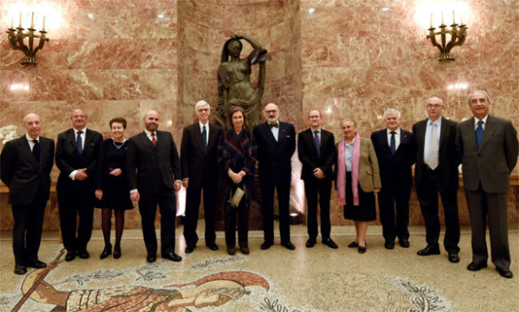 Edward Friedman (fifth from left) and Queen Emerita Doña Sofía of Spain (sixth from left) at the Consejo Superior de Investigaciones Científicas in Madrid. (photo courtesy of CSIC)