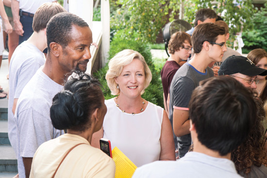 Wente greets families during first-year student move-in at The Martha Rivers Ingram Commons in August.