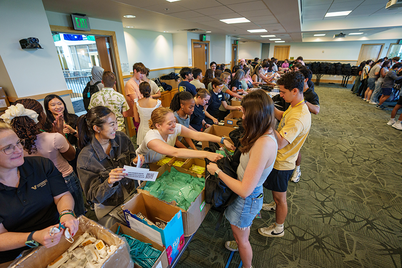 Vanderbilt students volunteering