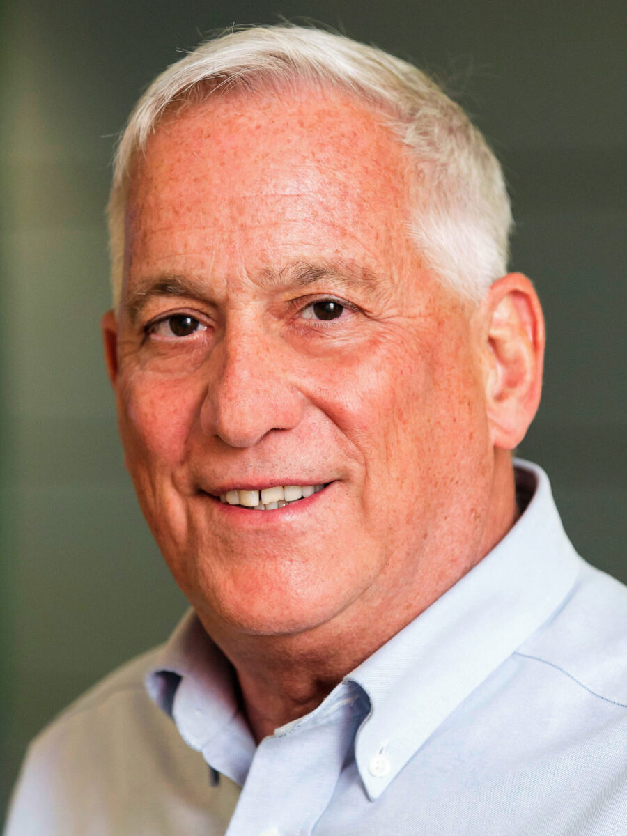 Walter Isaacson