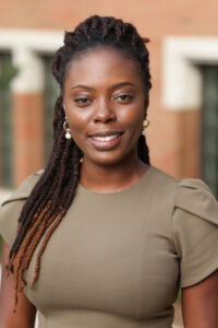 Photo portrait of Anjola Ajayi