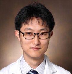 Young Lee, Vanderbilt University School of Medicine photos by Susan Urmy