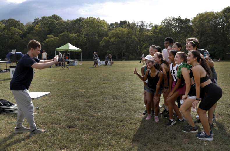 Shade Tree Trot. (photo by Donn Jones)