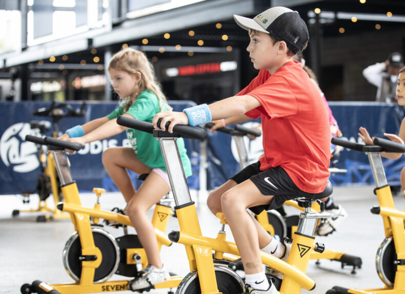 Charlie Keveren and his sister, Ellie Keveren, take part in the event. (photo by Erin O. Smith)