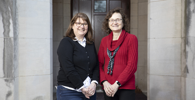 Corina Borza, PhD, left, Ambra Pozzi, PhD, and colleagues are studying a certain cell surface receptor’s role in the process that leads to kidney failure.