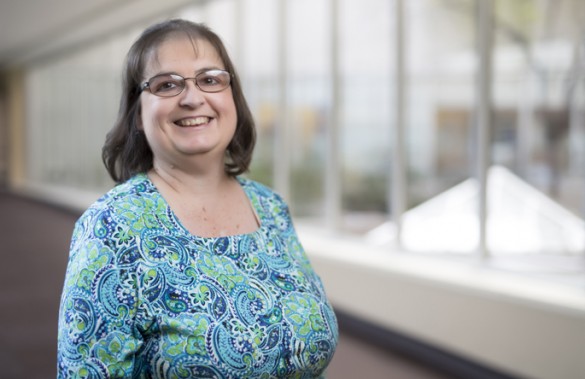 Pam Everett-Smith is the longest-surviving single-lung transplant patient known in the United States, having received her transplant 30 years ago.