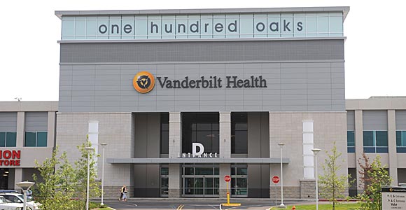 hundred-oaks580px The Vanderbilt Comprehensive Care Clinic recently moved its clinical services to Vanderbilt Health One Hundred Oaks.