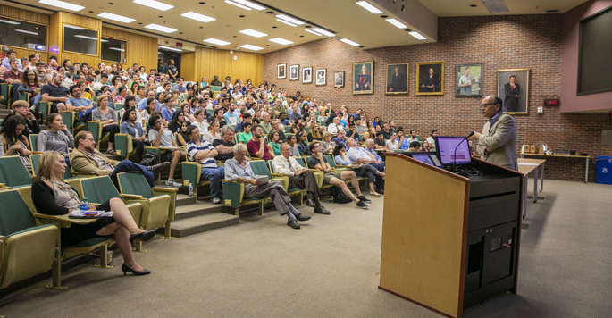 Nobel laureate Thomas Südhof, MD, discusses his synapse research at last week’s Discovery Lecture.