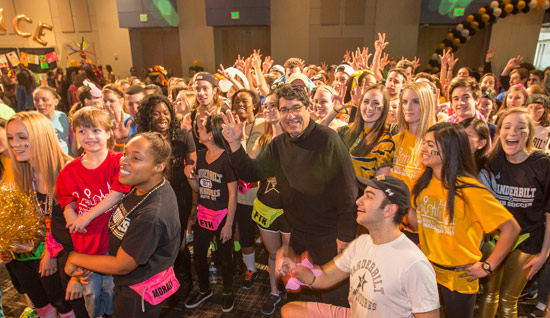 Dance_Marathon_Zeppos_2015