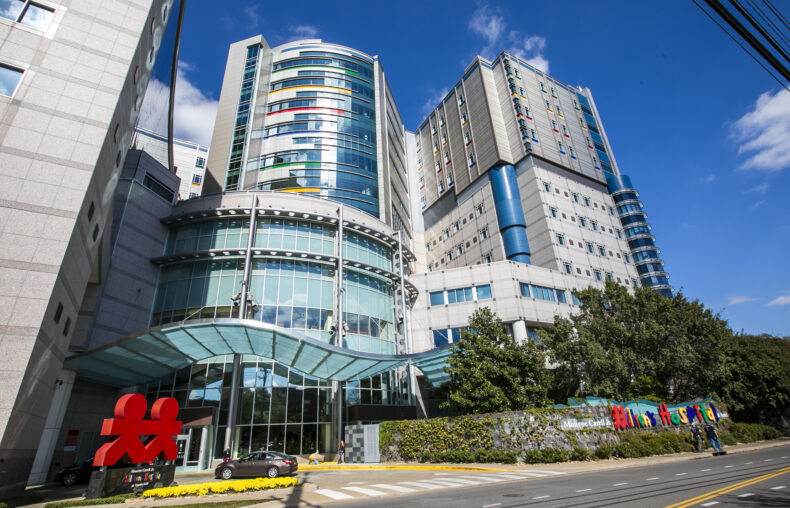 Photo of the exterior of Monroe Carell Jr. Children's Hospital at Vanderbilt shows the four new floors added atop the pediatric facility. (photo by Anne Rayner)