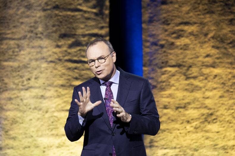 Jeff Balser, MD, PhD, talks about professional development opportunities during the September Leadership Assembly. (photo by Susan Urmy)