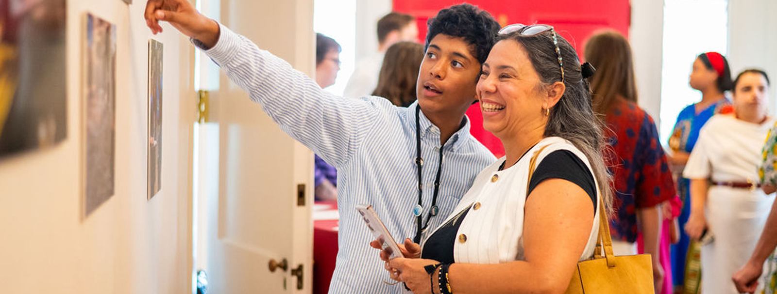Guided Tours at the Curb Center