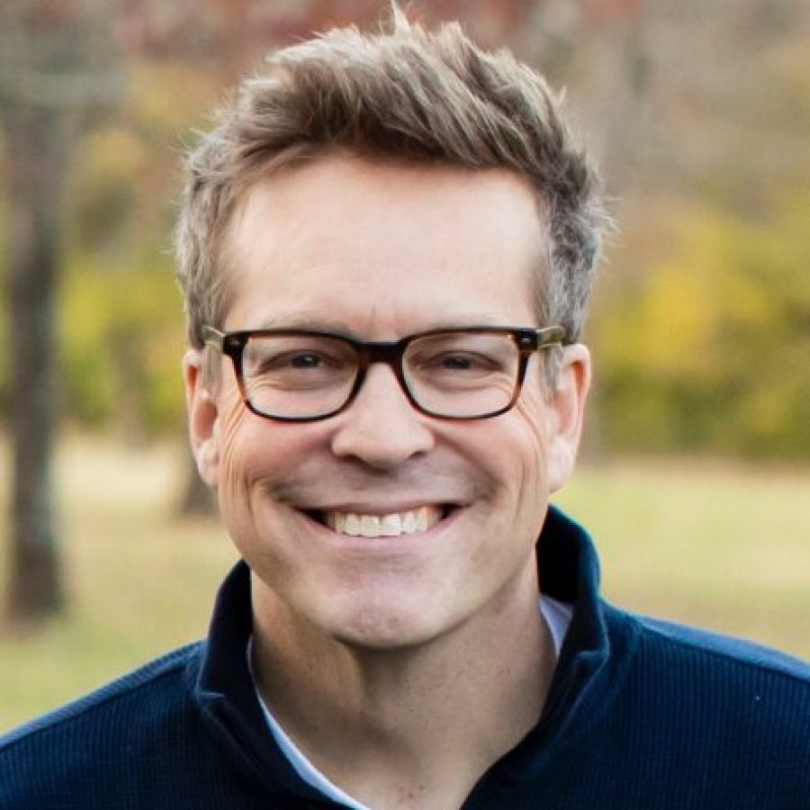 Fireside Moderator: Brett Benson