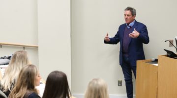 5 Lessons in Leadership from the Design Studio Executive for Walt Disney Imagineering